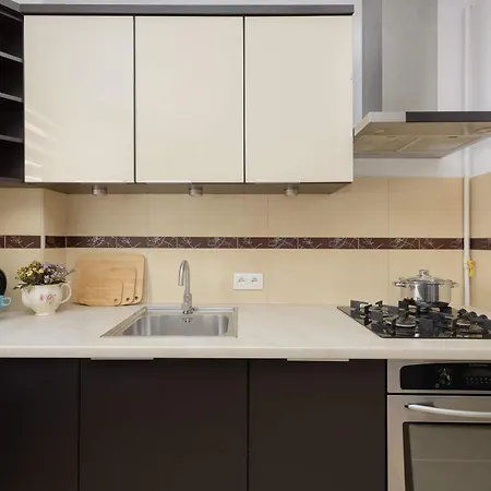 Modern In The Business Heart Of With Balcony And Parking By Renters Apartamento